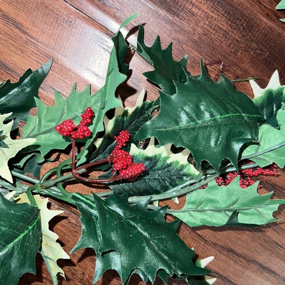 Holly berry greenery pinecone fir leaf Christmas holiday decor mantle wreath 6ft - Picture 2 of 14